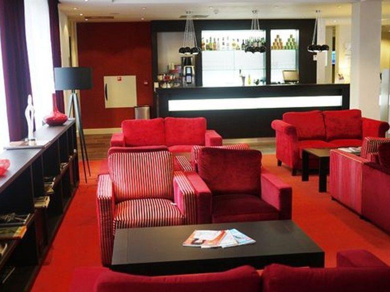 Holiday Inn Express Amsterdam - Schiphol, An Ihg Hotel Hoofddorp Restaurant photo